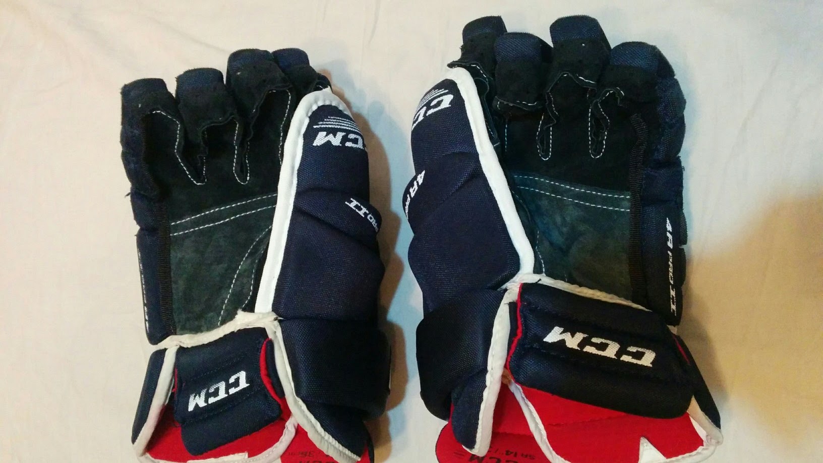 CCM 4R PRO || pair with fresh black Clarino palms